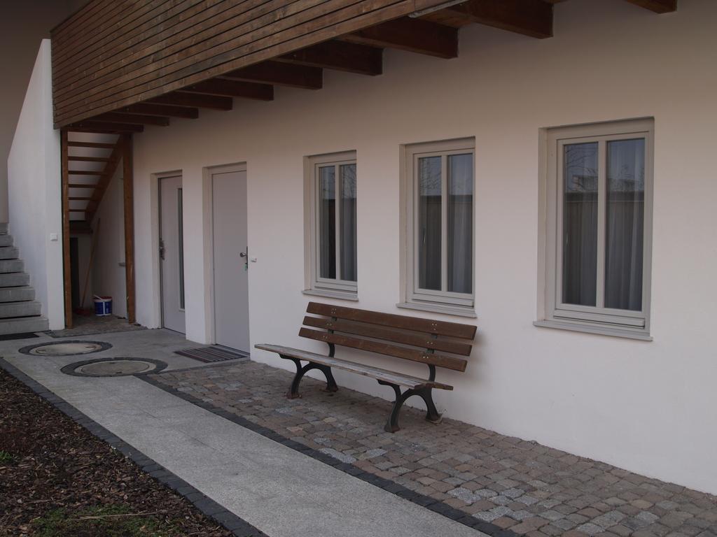 Gaestehaus In Der Gotthardtstrasse Erfurt Luaran gambar